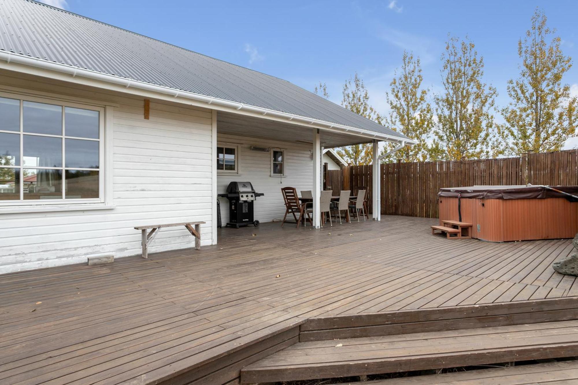 Charming Villa With A Hot Tub, By The Golden Circle Reykholt  Eksteriør billede