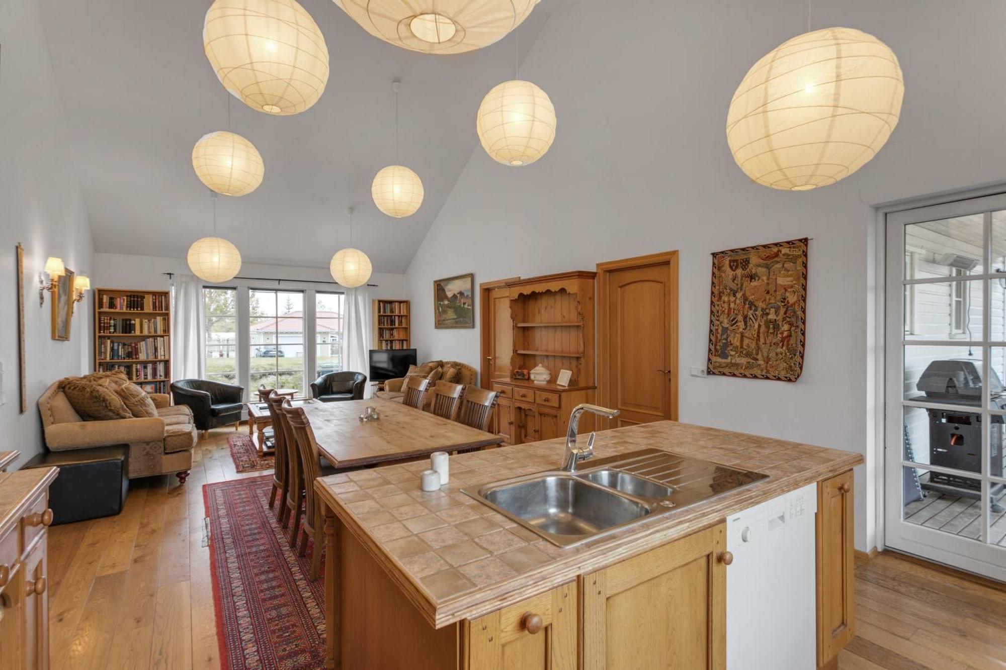 Charming Villa With A Hot Tub, By The Golden Circle Reykholt  Eksteriør billede